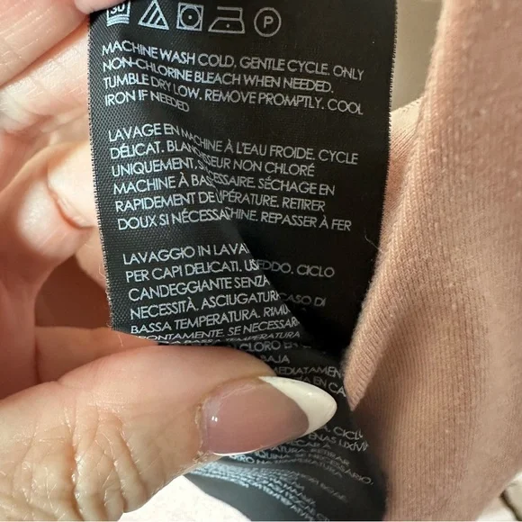 Club Monaco Light Pink Scalloped Hem Sports Bra Top Size XS - Picture 8 of 8